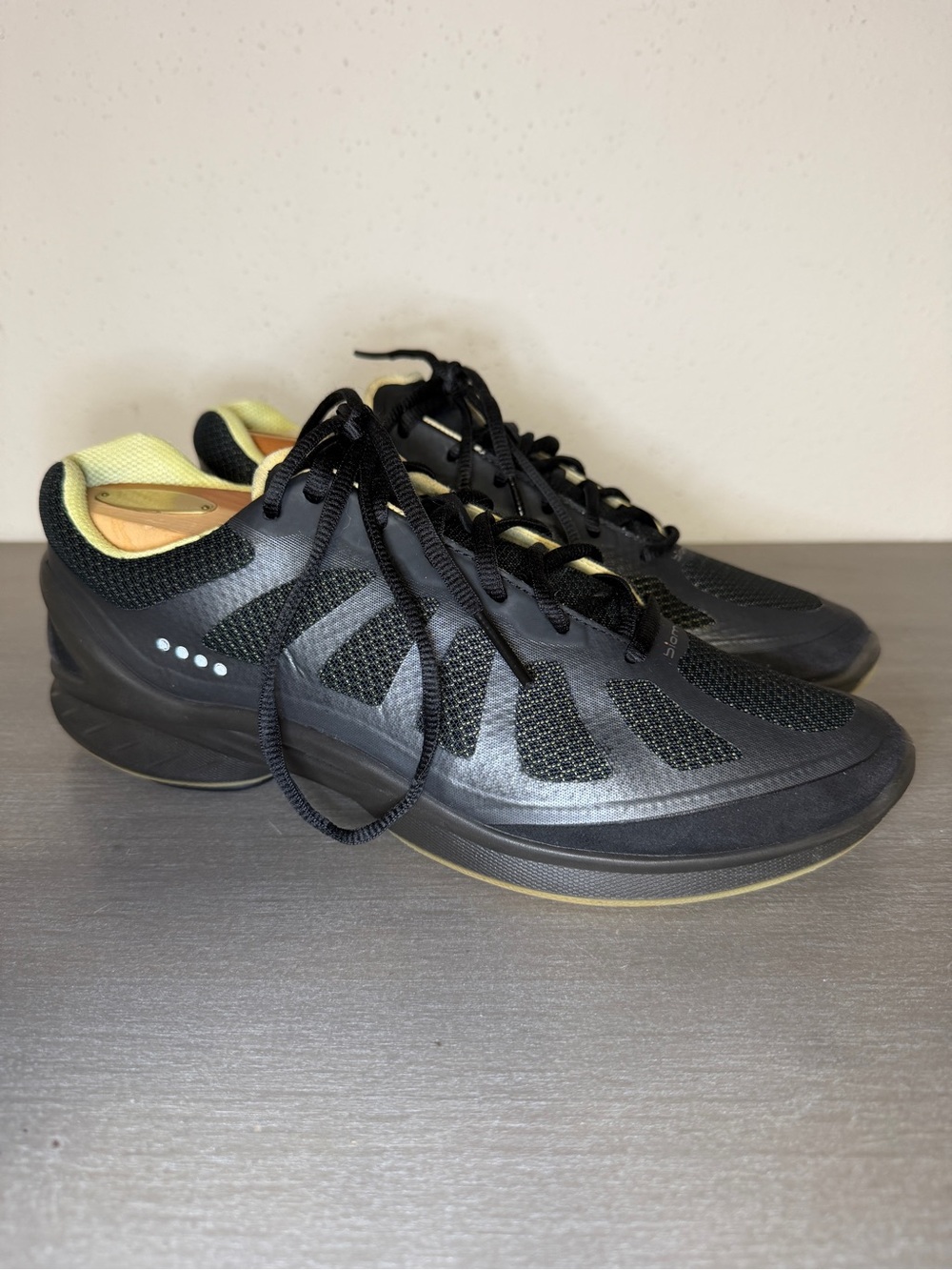 ECCO Biom Women's Trainers Shoes Size EU 41 US 10 - 10.5 Black Gray Pre-owned